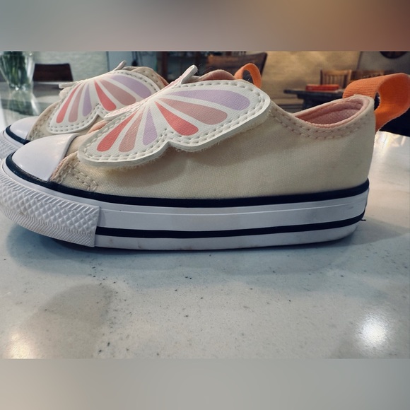 Converse Chuck Taylor Butterfly Velcro Slip-On Shoes Girls Size 6 Toddler - Picture 2 of 6